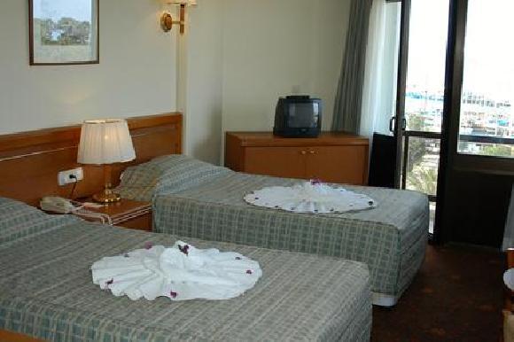 Ozkaymak Kemer Marina Hotel