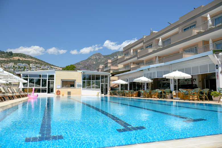 Happy Hotel
