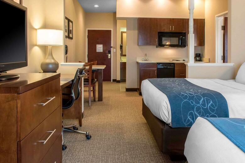 Hotel Comfort Suites