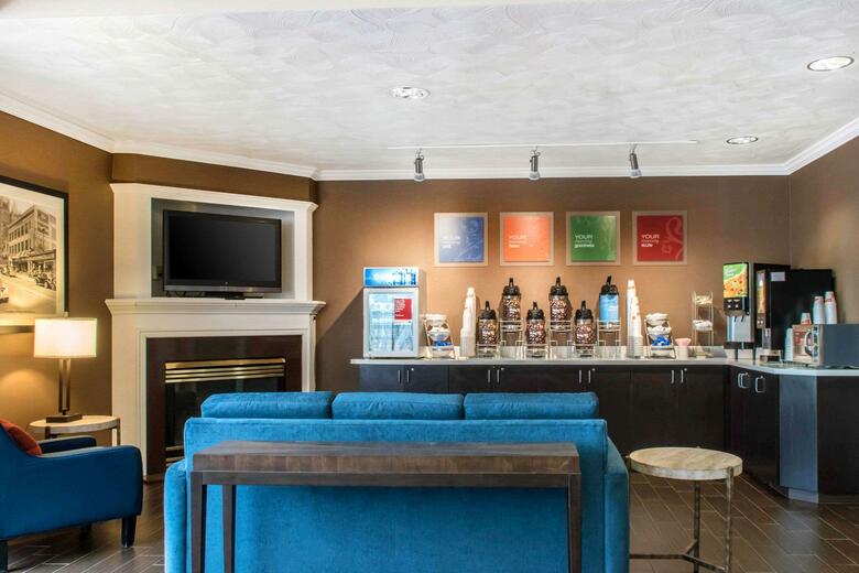 Hotel Comfort Suites