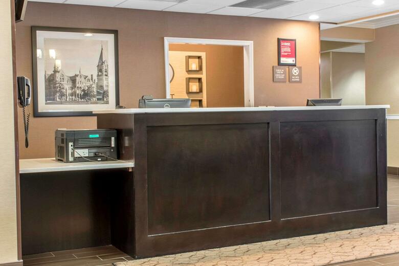 Hotel Comfort Suites
