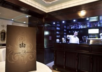 Queen Astoria Design Hotel