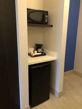 Hotel Comfort Suites