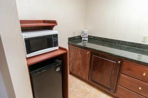 Hotel Comfort Inn & Suites
