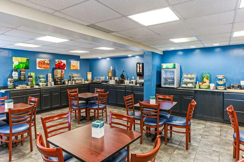 Hotel Econo Lodge Inn & Suites