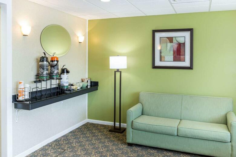 Hotel Econo Lodge Inn & Suites