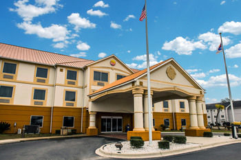 Hotel Comfort Inn & Suites