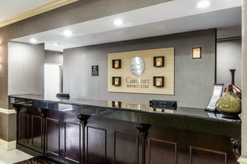Hotel Comfort Inn & Suites