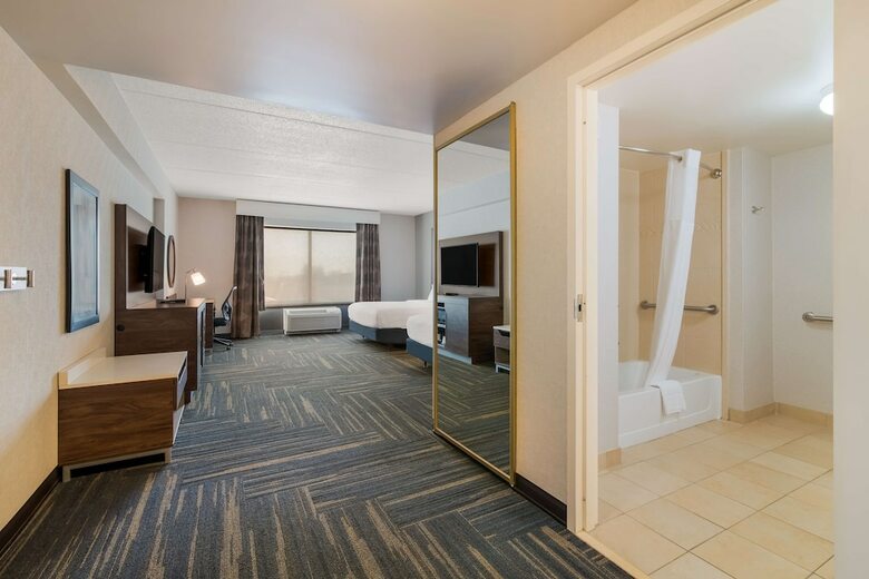 Hotel Hampton Inn & Suites Plattsburgh