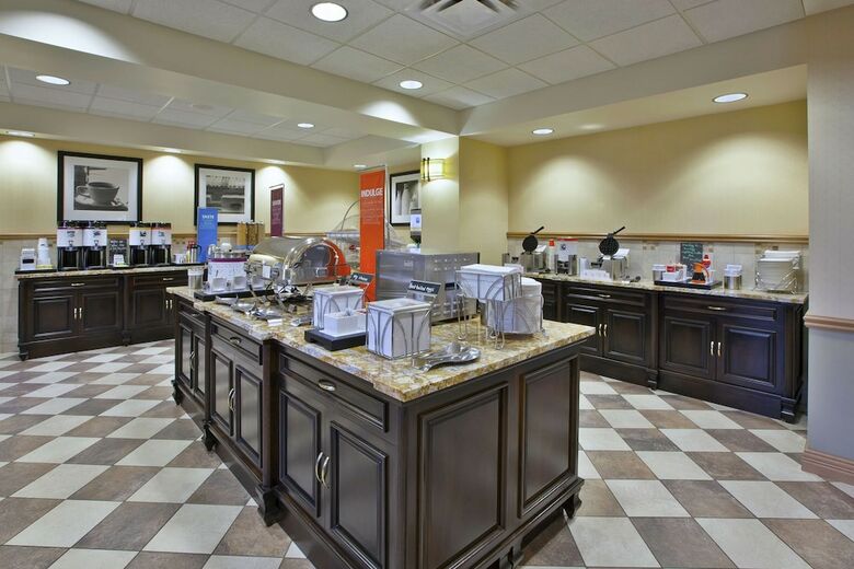 Hotel Hampton Inn & Suites Plattsburgh