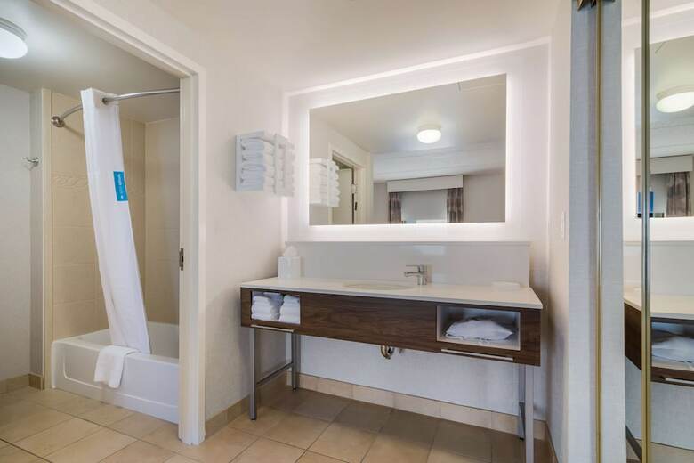 Hotel Hampton Inn & Suites Plattsburgh