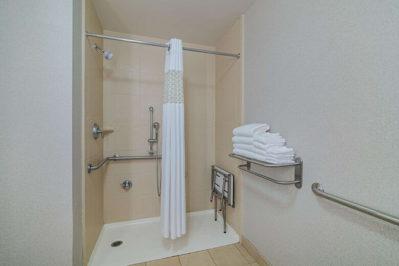 Hotel Hampton Inn & Suites Plattsburgh
