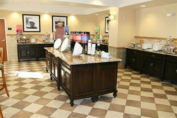 Hotel Hampton Inn & Suites Plattsburgh