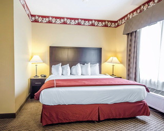 Hotel Comfort Suites