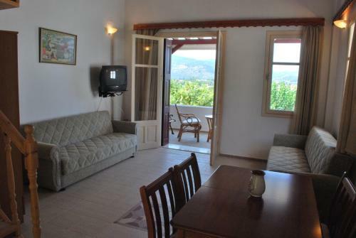 Villa Troyan Hill Apartments