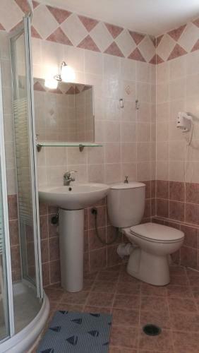 Villa Troyan Hill Apartments