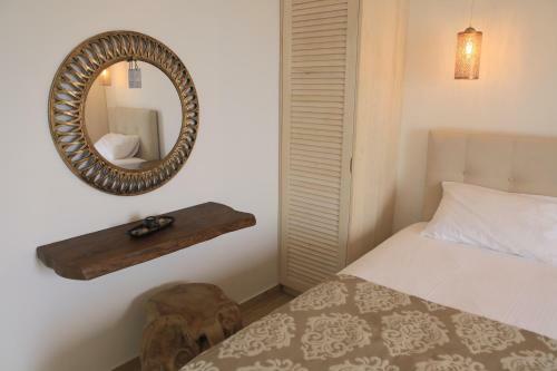 Hotel Theasis Luxury Suites