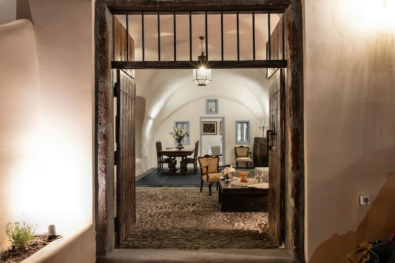 Hotel Abelis Canava Luxury Suites