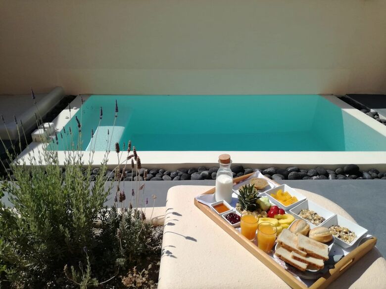 Hotel Abelis Canava Luxury Suites