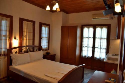 Hostal Guesthouse Filyra