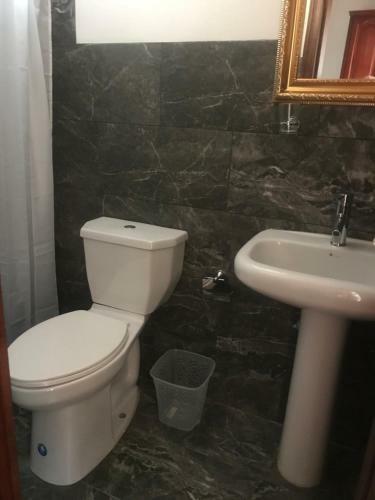 Hostal Paseo Del Rio