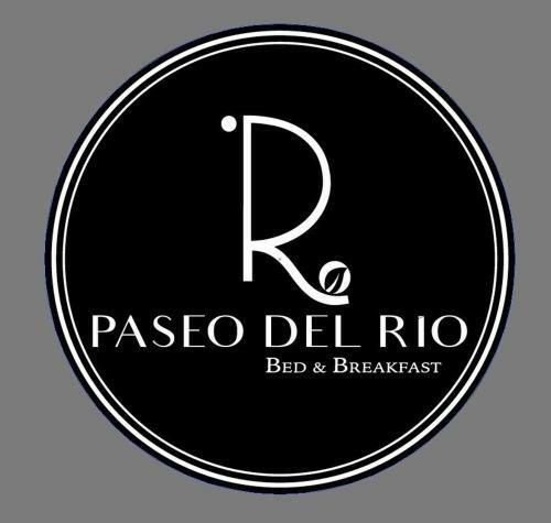 Hostal Paseo Del Rio