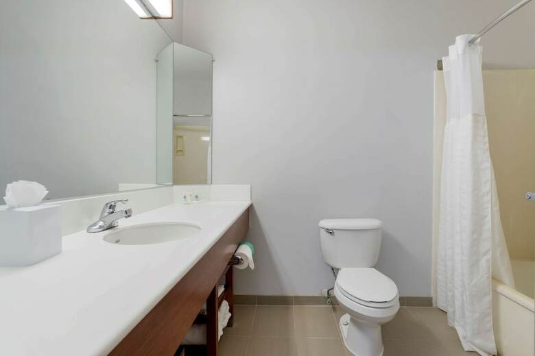 Hotel Comfort Suites