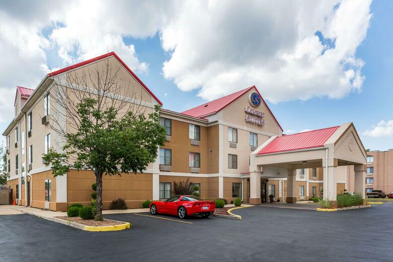 Hotel Comfort Suites Lansing