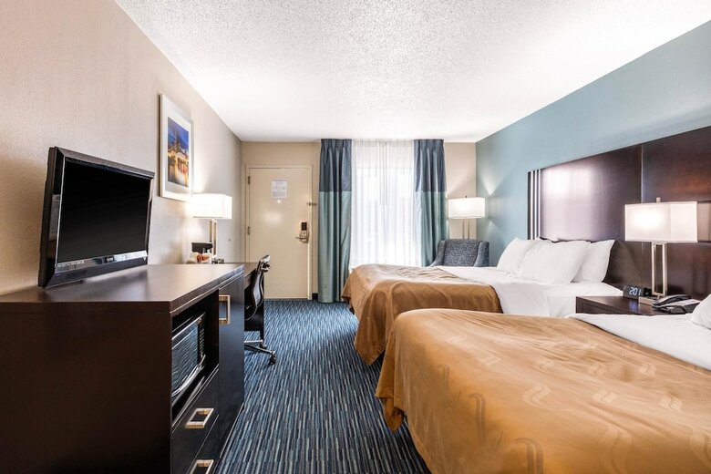 Hotel Comfort Inn