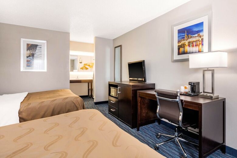 Hotel Comfort Inn