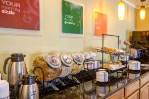 Hotel Comfort Inn & Suites