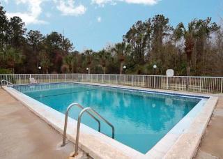 Hotel Econo Lodge North