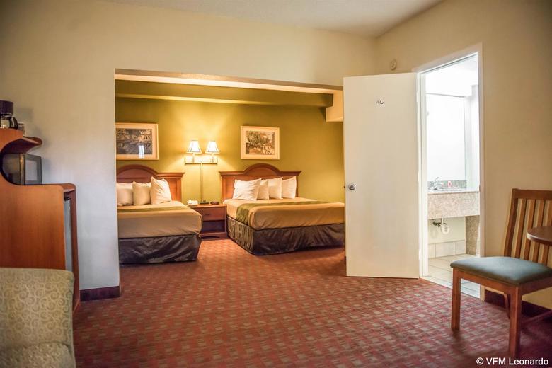 Hotel Econo Lodge North