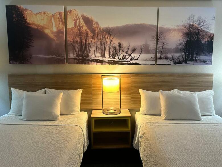 Hotel Econo Lodge Inn & Suites