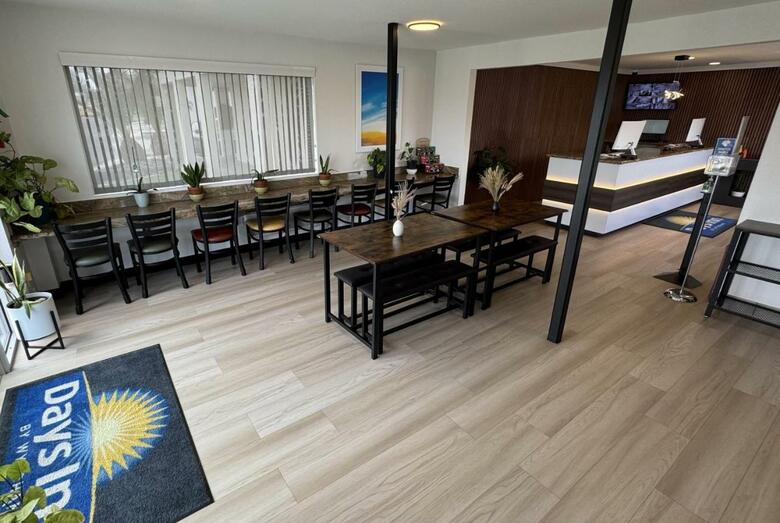 Hotel Econo Lodge Inn & Suites