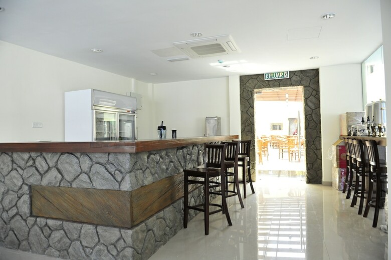 Hotel Hallmark Inn