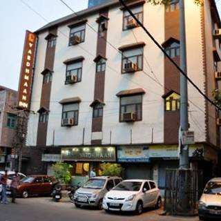 Vardhman Inn Hotel