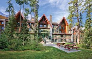 Hotel Resort At Canmore Banff