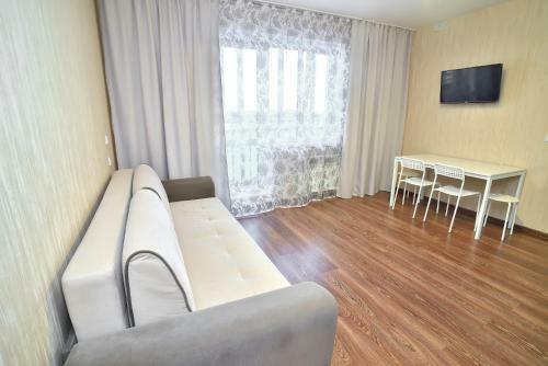 Apartment On Universitetskaya Naberezhnaya 48