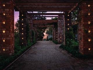 El Encanto Hotel