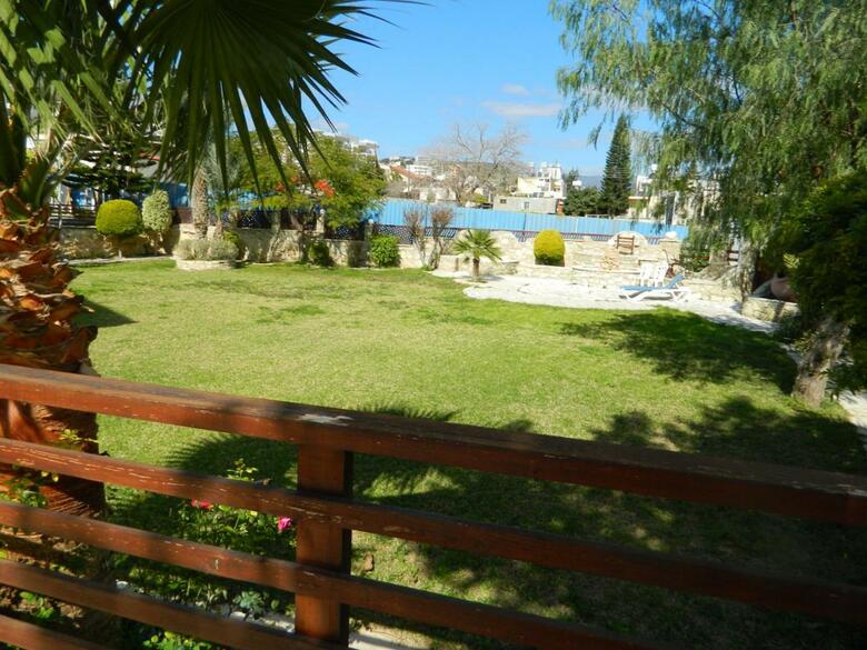 Moniatis Hotel