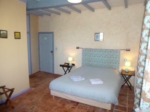 Bed & Breakfast Au Mas Des Calmettes