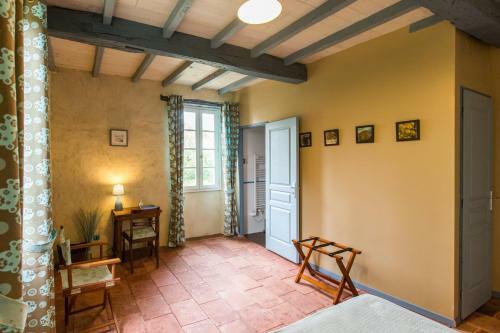 Bed & Breakfast Au Mas Des Calmettes