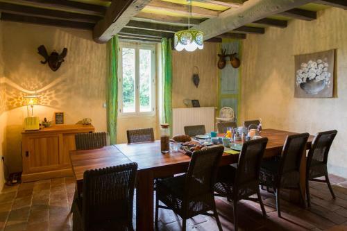 Bed & Breakfast Au Mas Des Calmettes