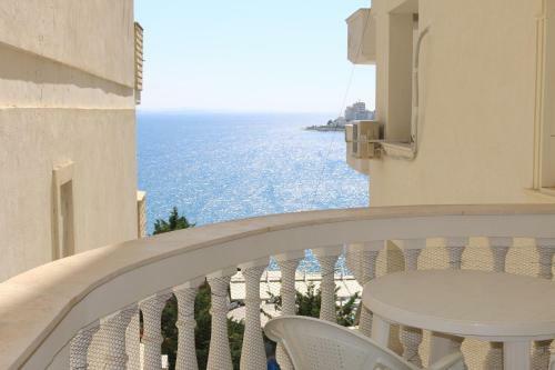 Cozy Sea View Apartment