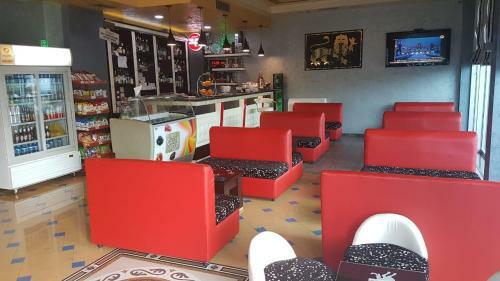 Hotel Kompleksi Gjoni