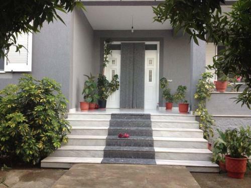 Hostal Guesthouse Anila