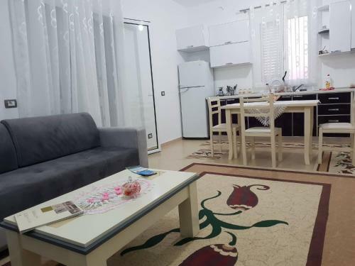 Hostal Guesthouse Anila
