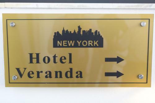 Lounge Bar & Hotel New York