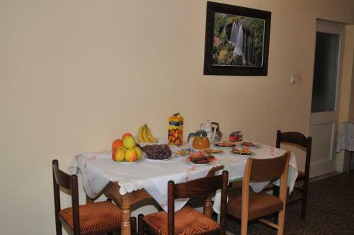 Bed & Breakfast Hotel Haxhu